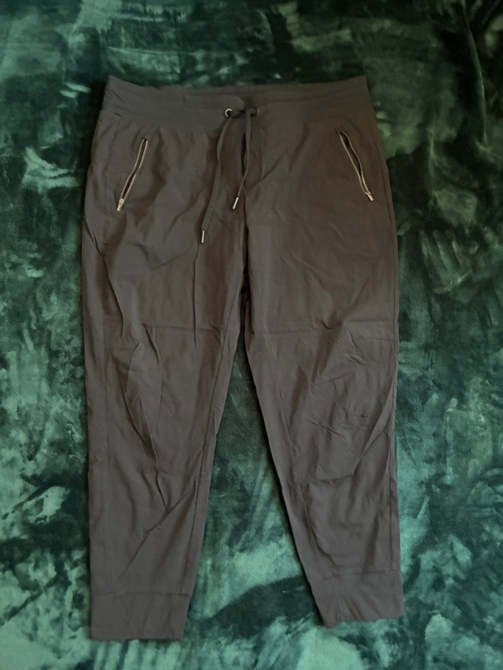 Athleta Trekkie Black Drawstring Jogger Pants with Zipper Pockets